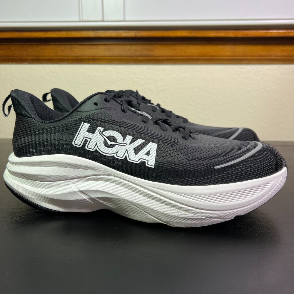 New Hoka Size 11 Wide One SKYFLOW WIDE (2E) 1155117/BWHT Men's Running Shoes